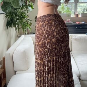 Leopard Pleated Skirt